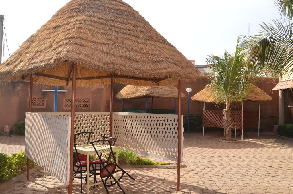 Ouaga Beach Hotel Uagadugú Exterior foto