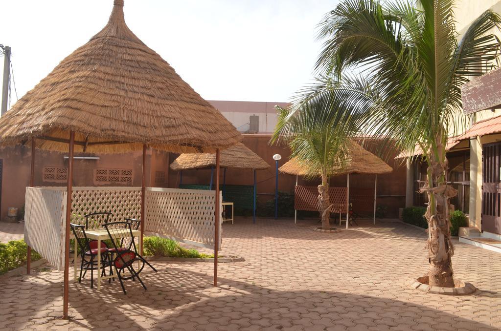 Ouaga Beach Hotel Uagadugú Exterior foto