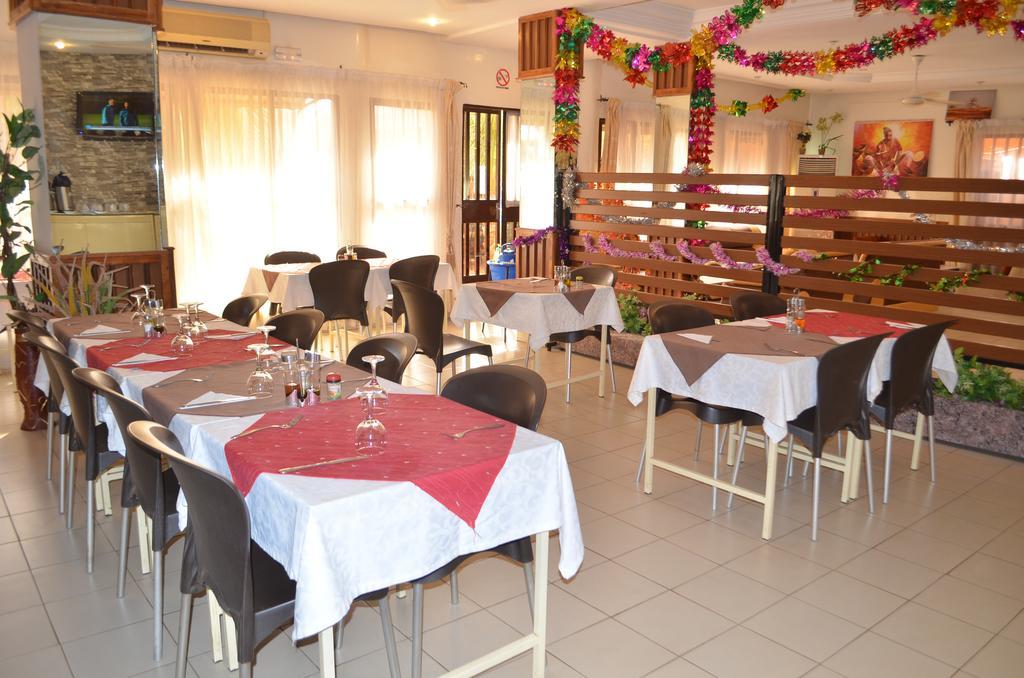 Ouaga Beach Hotel Uagadugú Exterior foto